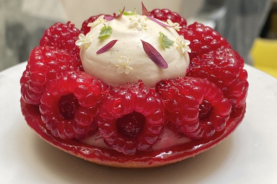 Samedi 18 juin : Événement Palace, le chef pâtissier Pierre-Jean Quinonero de l'hôtel Burgundy Paris s'installe chez Fou de Pâtisserie